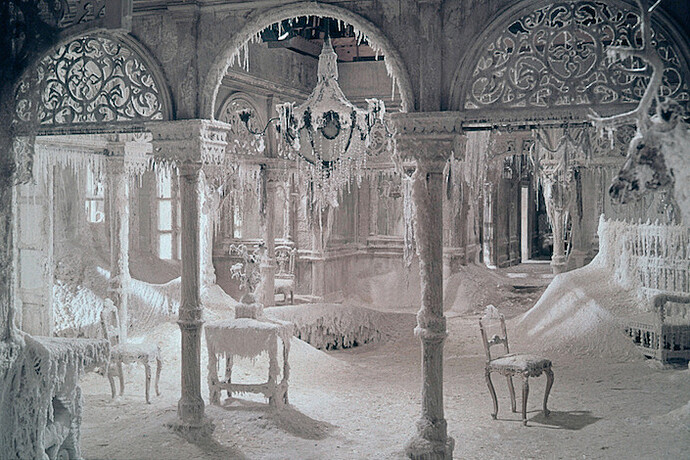 Dr.-Zhivago-ice-palace-interior